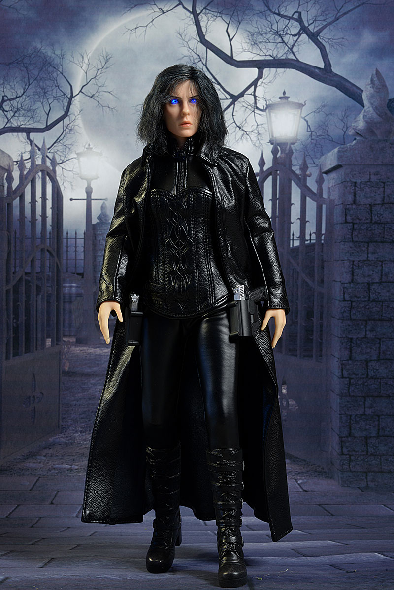 Underworld Selene Blue Eyes sixth scale action figure by Star Ace