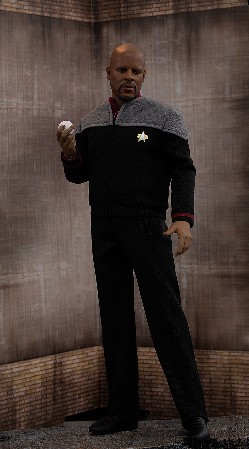 Captain Sisko Star Trek Deep Space Nine sixth scale action figure by EXO-6