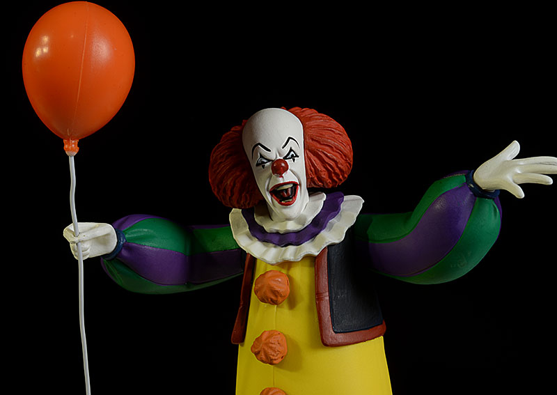 IT Pennywise Toony Terror action figure by NECA