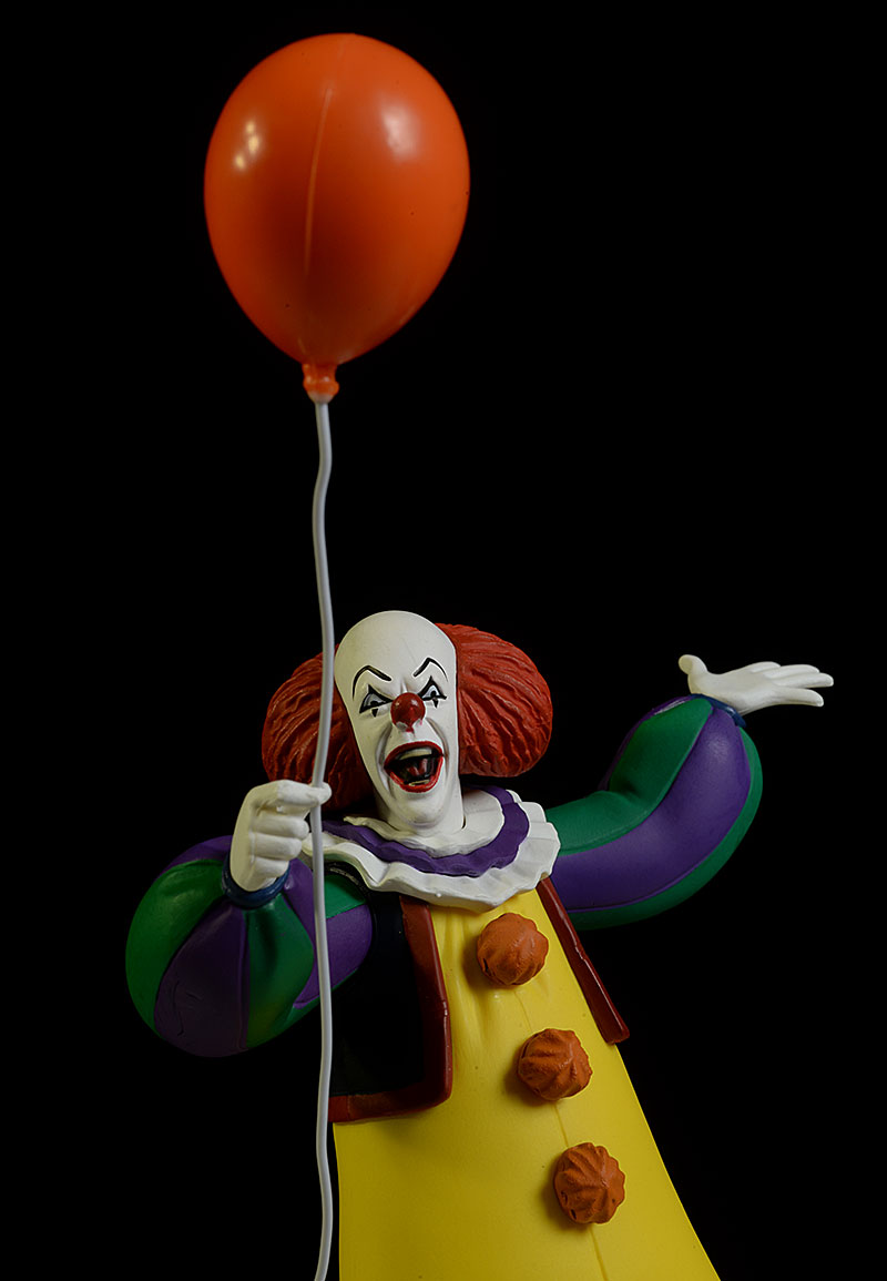 IT Pennywise Toony Terror action figure by NECA