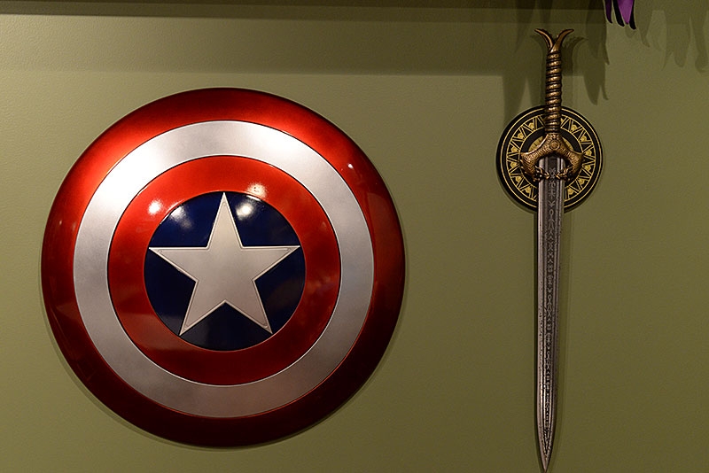 God Killer Wonder Woman sword prop replica by Factory Entertainment