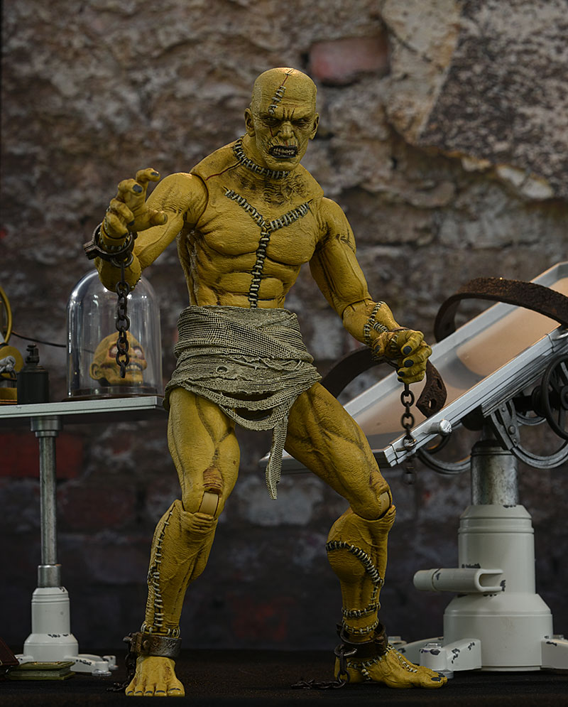 Frankenstein's Creature Figura Obscura action figure review