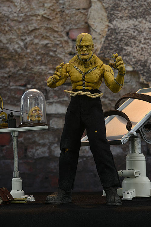 Frankenstein's Creature Figura Obscura action figure review