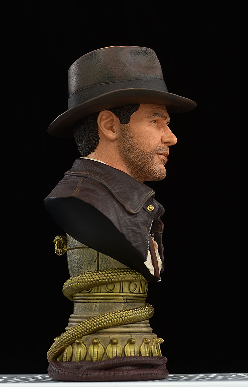 Indiana Jones Legends in 3D by Diamond Select Toys