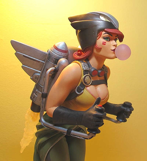 Sentry Hawkgirl DC Bombshells statue by DC Collectibles