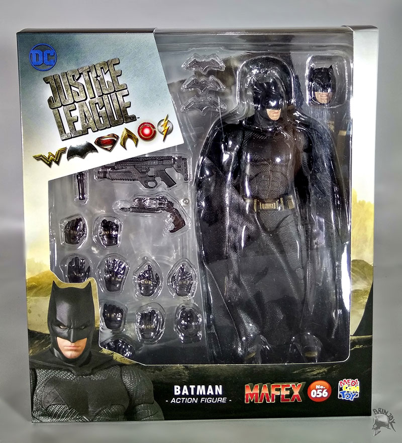 Guest Review and photos of Justice League Batman 056 MAFEX action figure