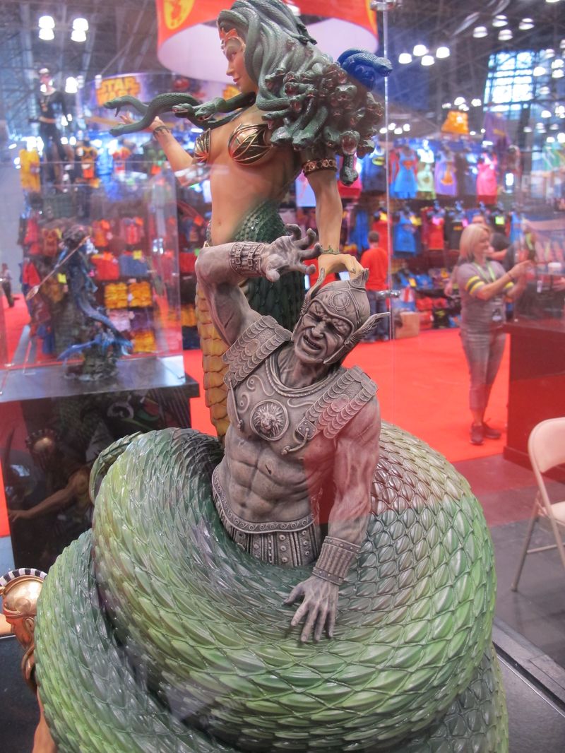 2015 NYCC Photo for ARH