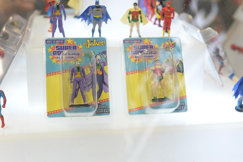 http://www.mwctoys.com/sdcc2015/images/sdcc2015_gentlegiant_51.jpg