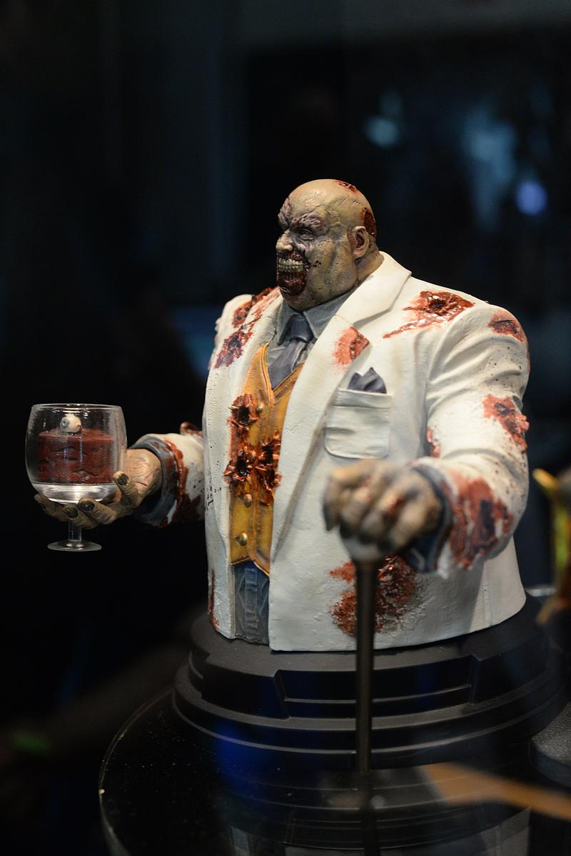 http://www.mwctoys.com/sdcc2015/images/sdcc2015_gentlegiant_65.jpg