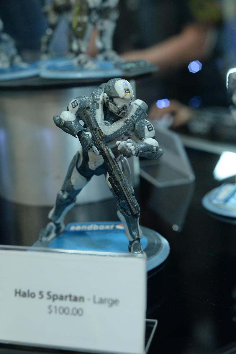 http://www.mwctoys.com/sdcc2015/images/sdcc2015_gentlegiant_73.jpg
