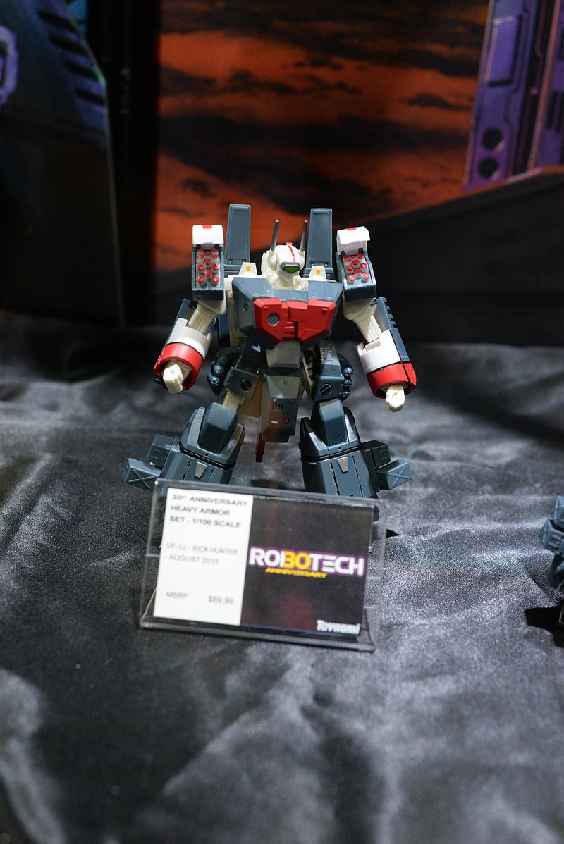 http://www.mwctoys.com/sdcc2015/images/sdcc2015_toynami_58.jpg
