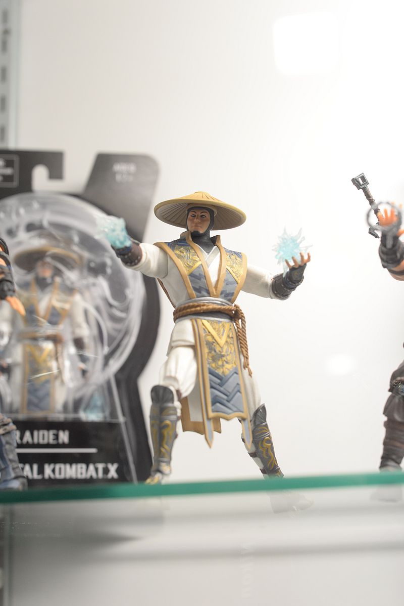 SDCC 2016 San Diego Comic-Con Mezco Toyz