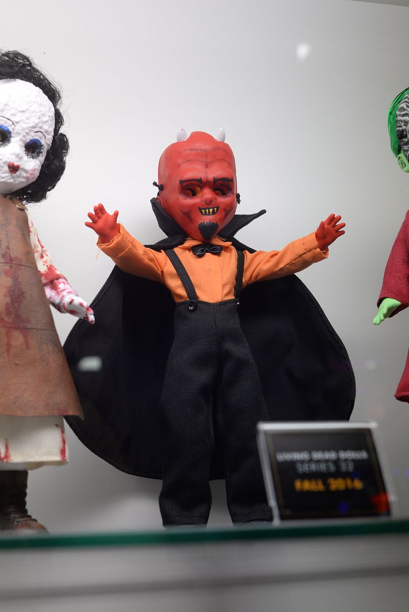 SDCC 2016 San Diego Comic-Con Mezco Toyz