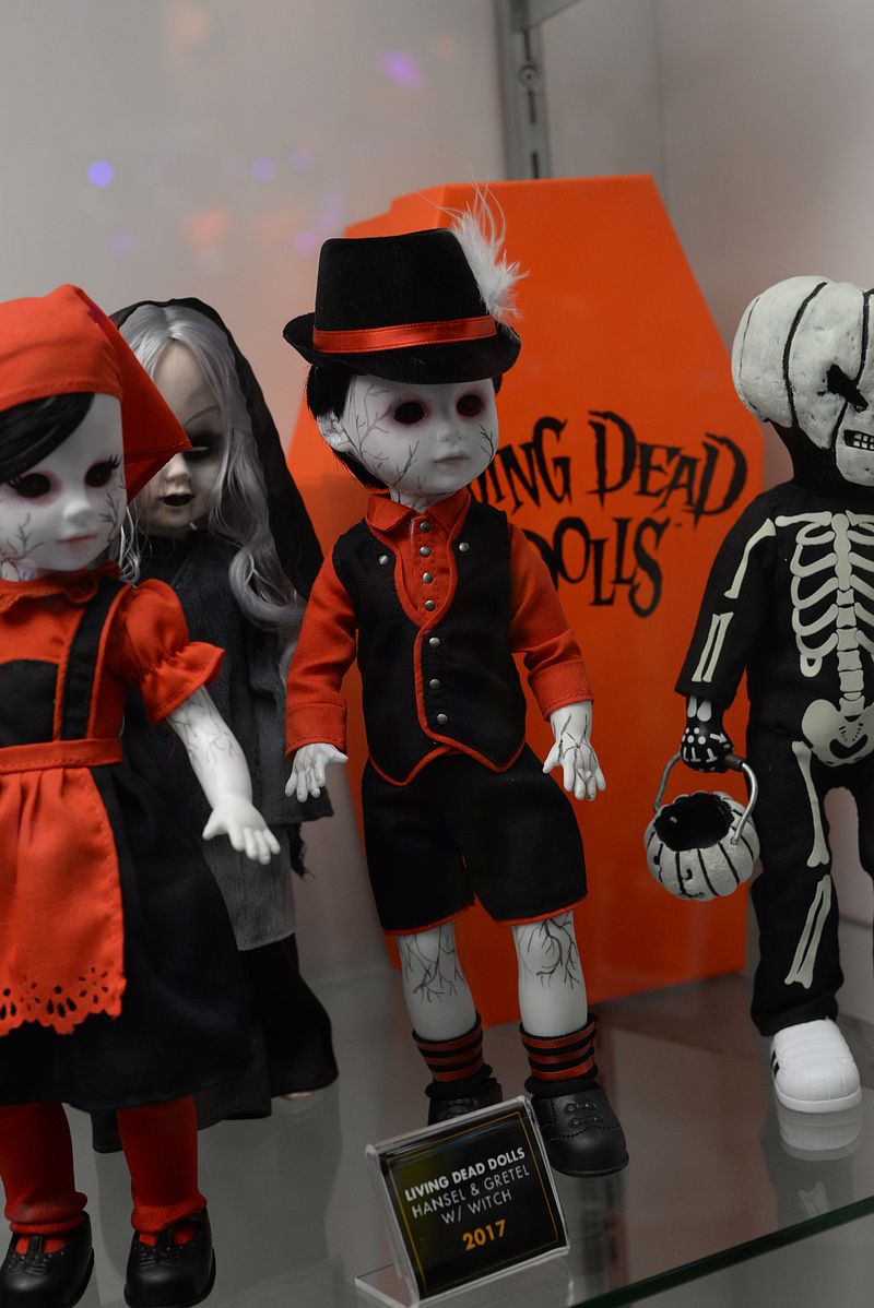 SDCC 2016 San Diego Comic-Con Mezco Toyz