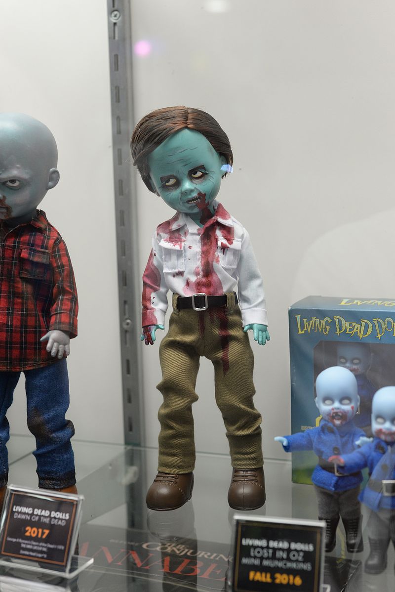 SDCC 2016 San Diego Comic-Con Mezco Toyz