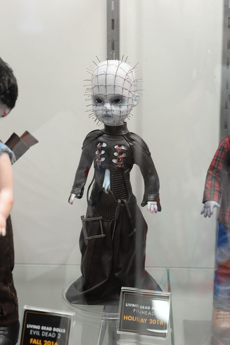 SDCC 2016 San Diego Comic-Con Mezco Toyz